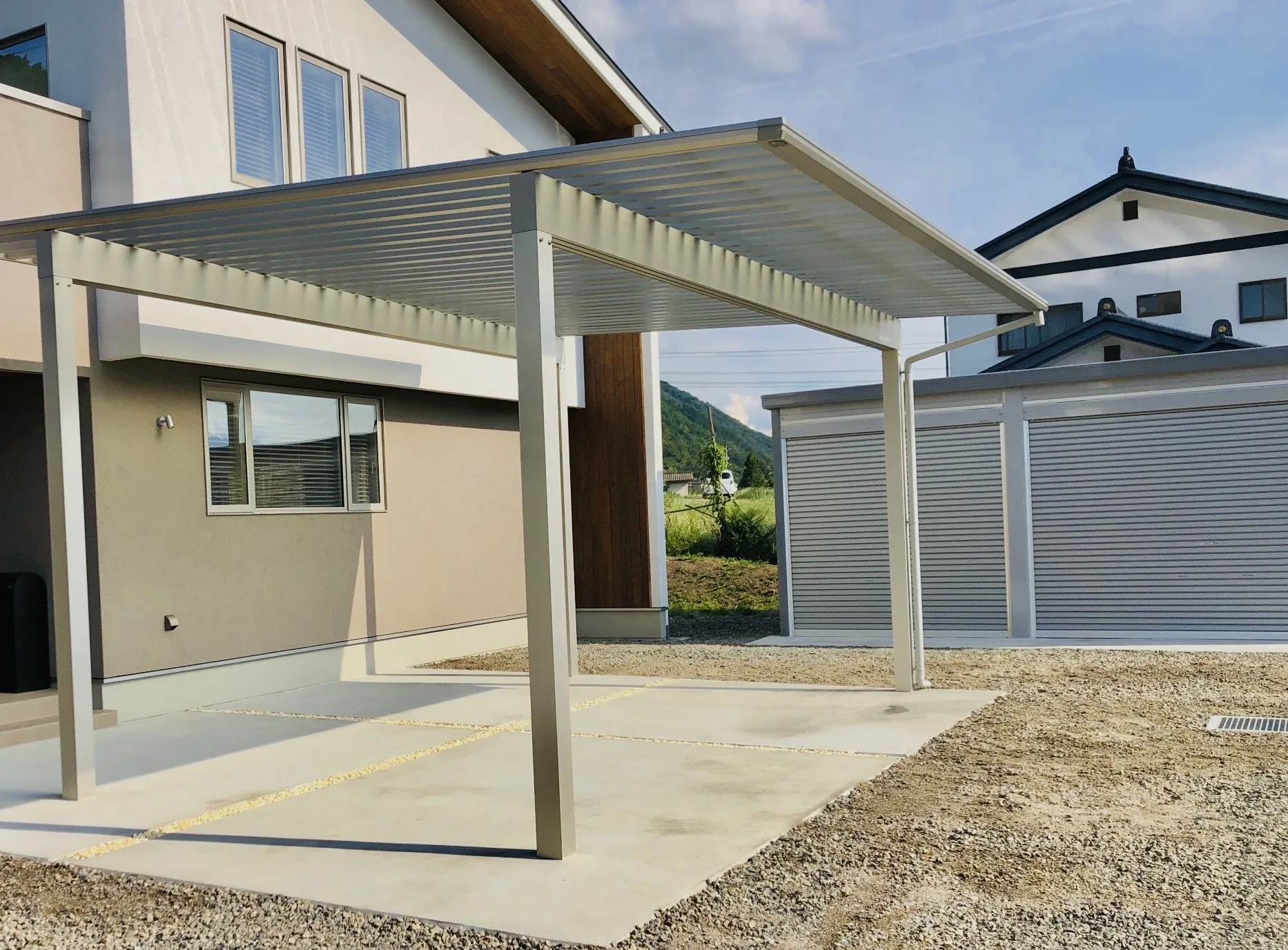 安曇野市のガレージ・カーポート施工事例 メイン写真
